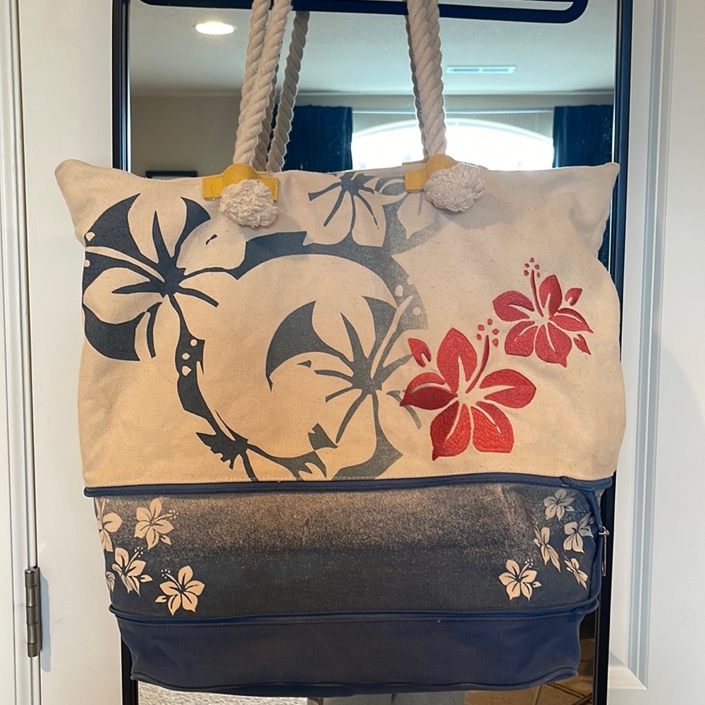 Expandable Disney Tote